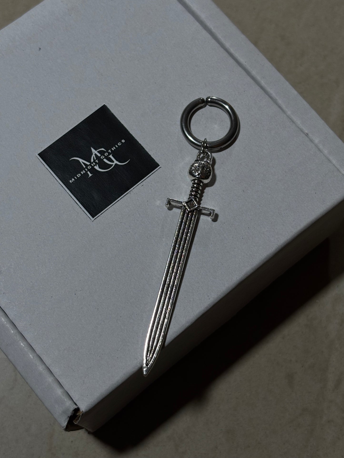 Hade’s Sword Non-Piercing Earring