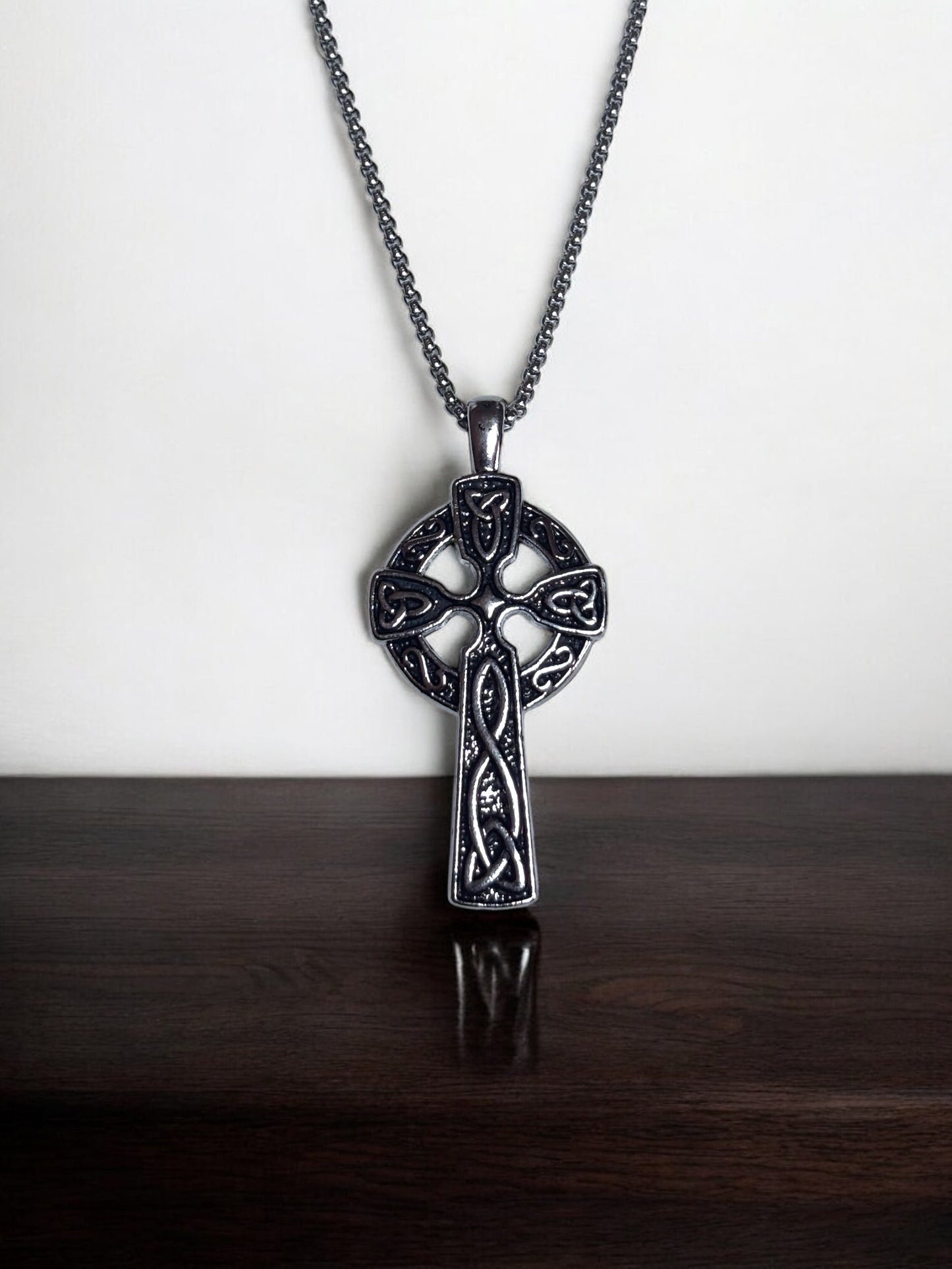 Royal Fleur Cross