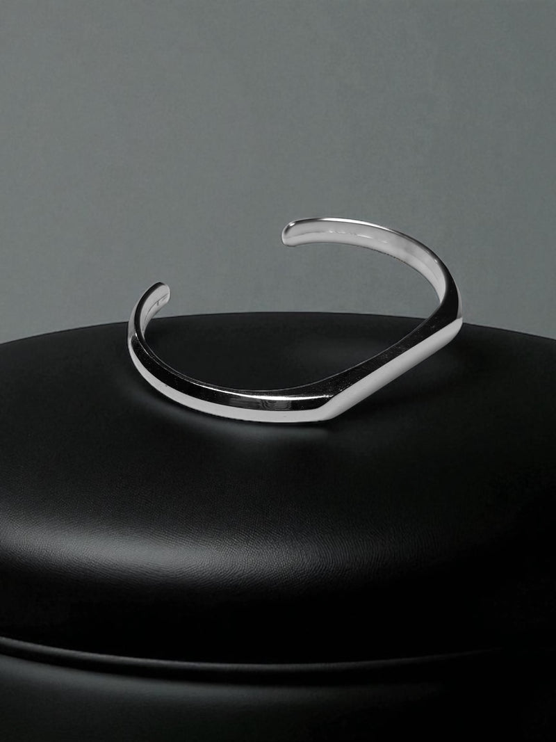 Sleek Free Sized Bracelet (Limited Edition)