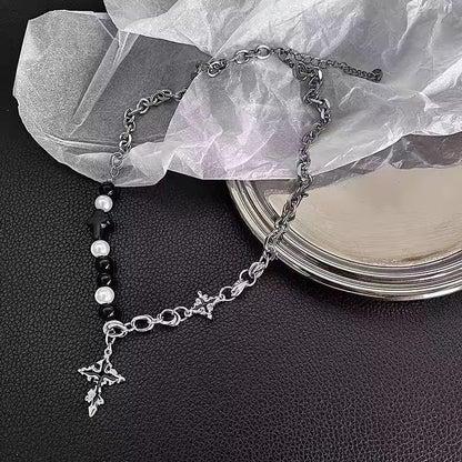Noir’s Crusade Necklace