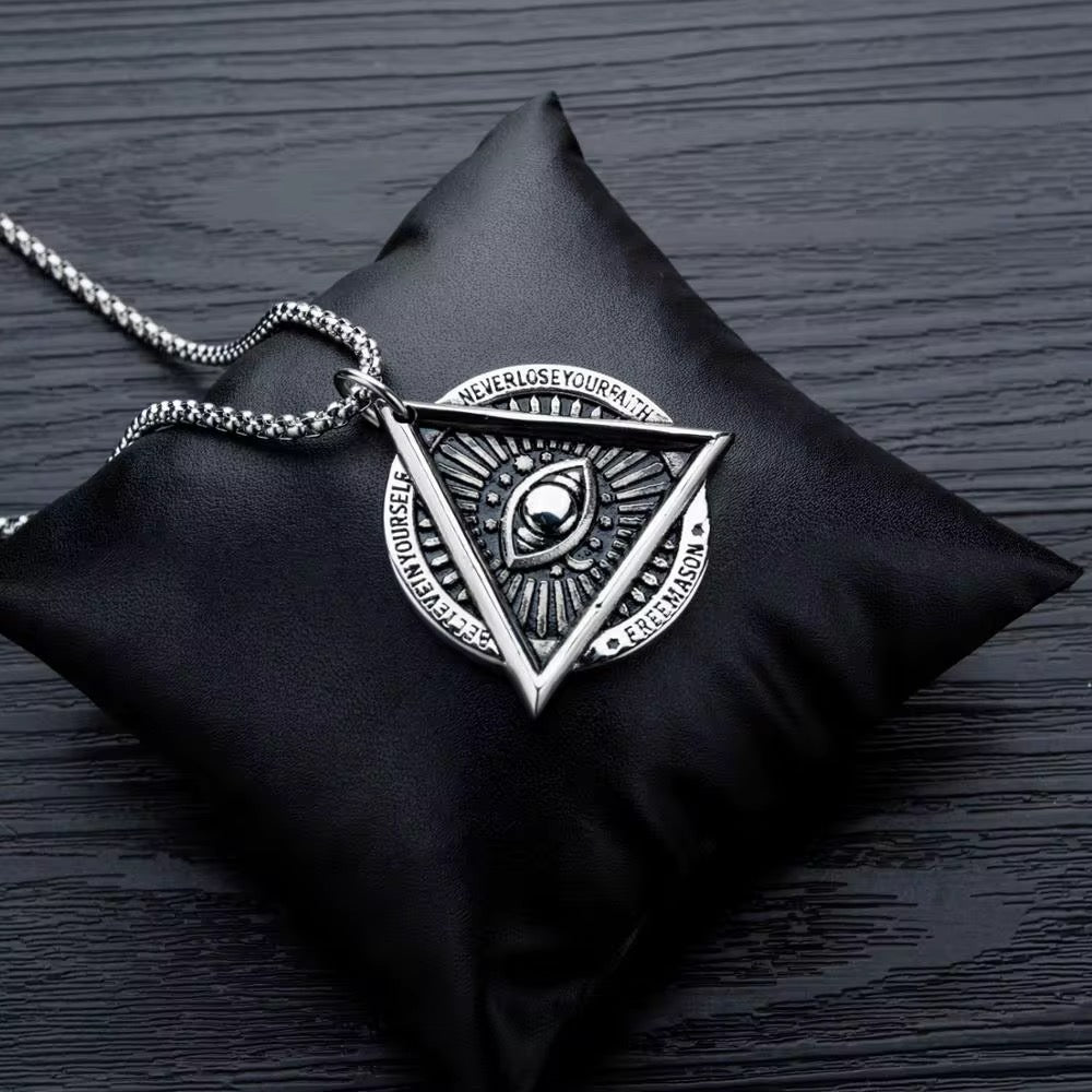 illuminati necklace (limited edition)